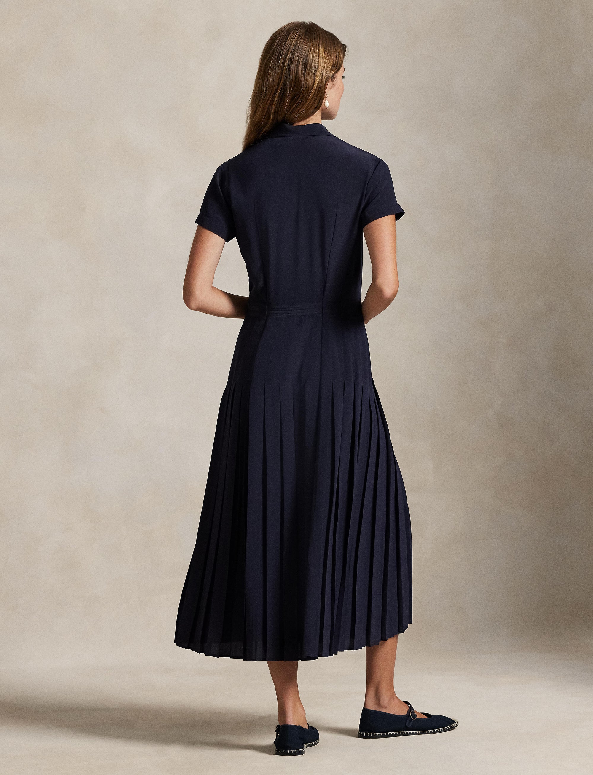 Robe-chemise plissée en crêpe de soie - Ink