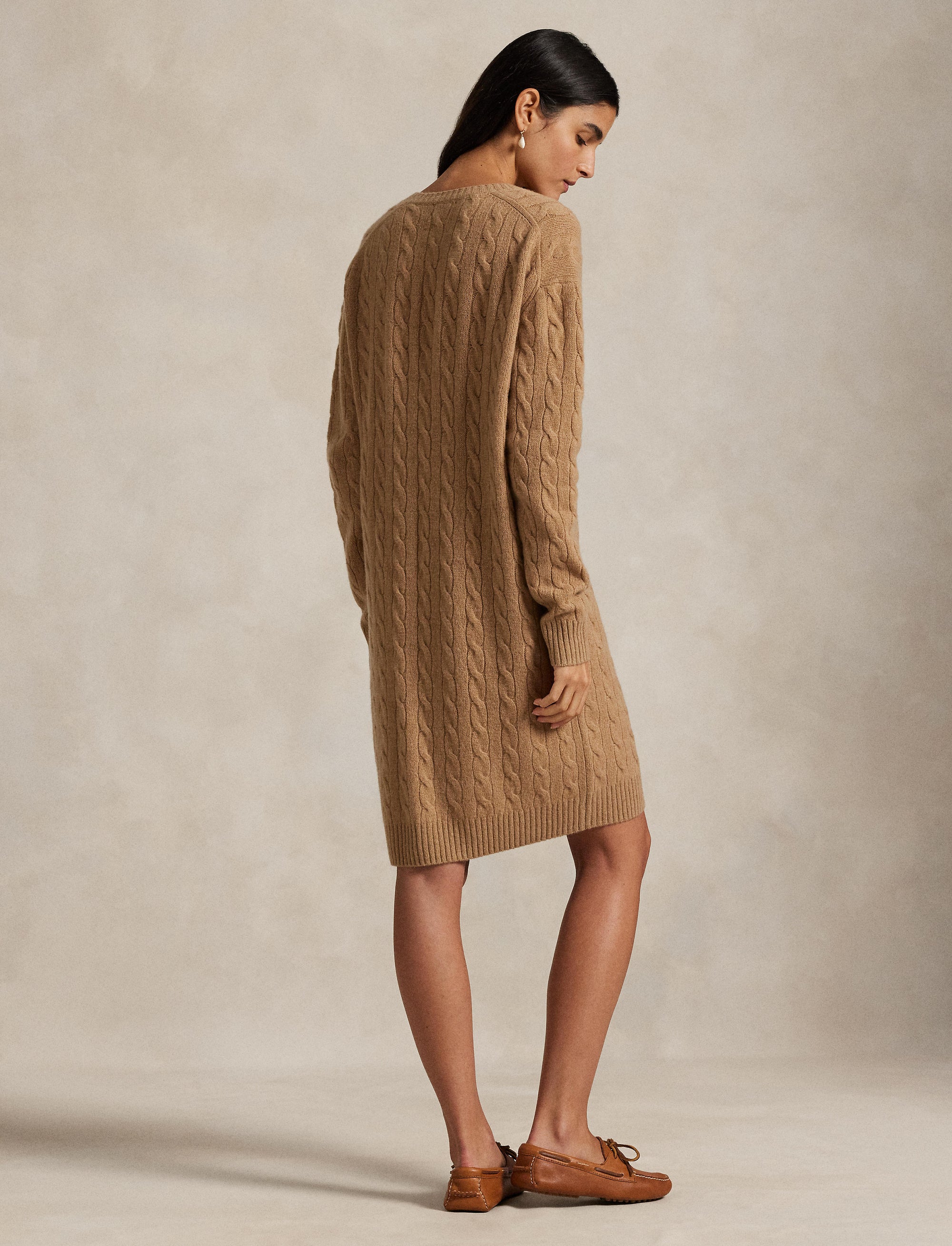 Robe-pull torsadée col V en laine et cachemire mélangé - Collection Camel Melange
