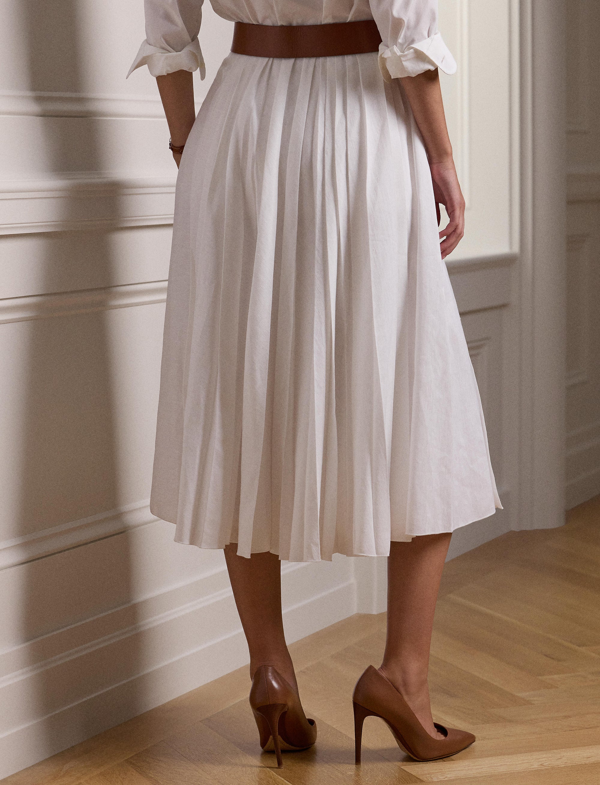 Arnav pleated skirt in linen mix - Offwhite