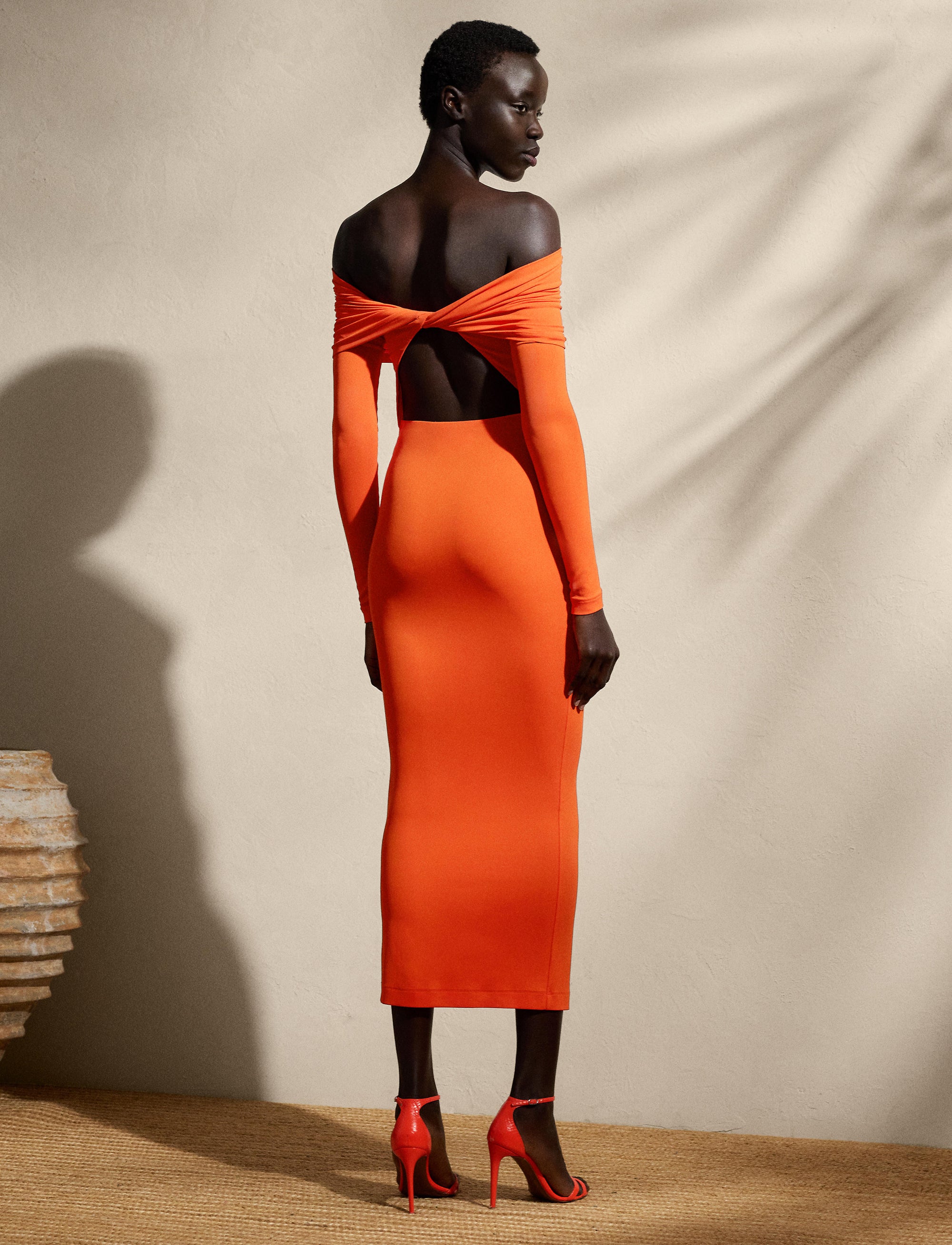 Robe de cocktail épaules dégagées - Bright Orange