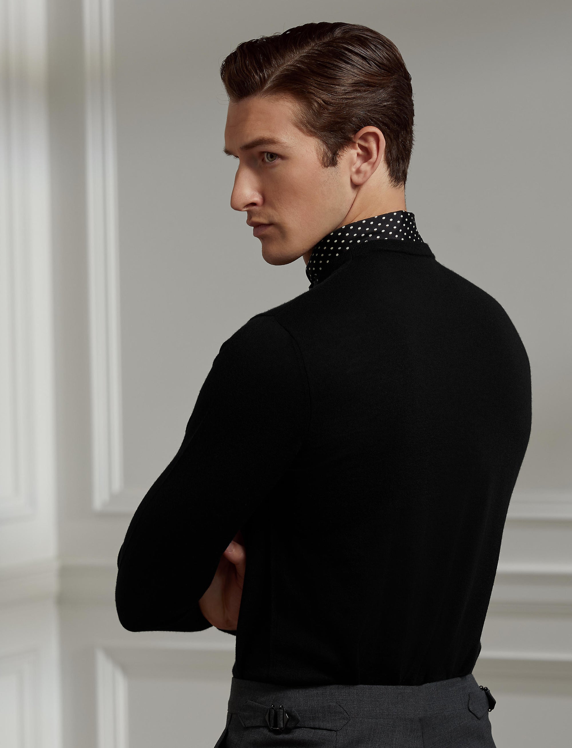 Pull col rond en cachemire - Classic Black