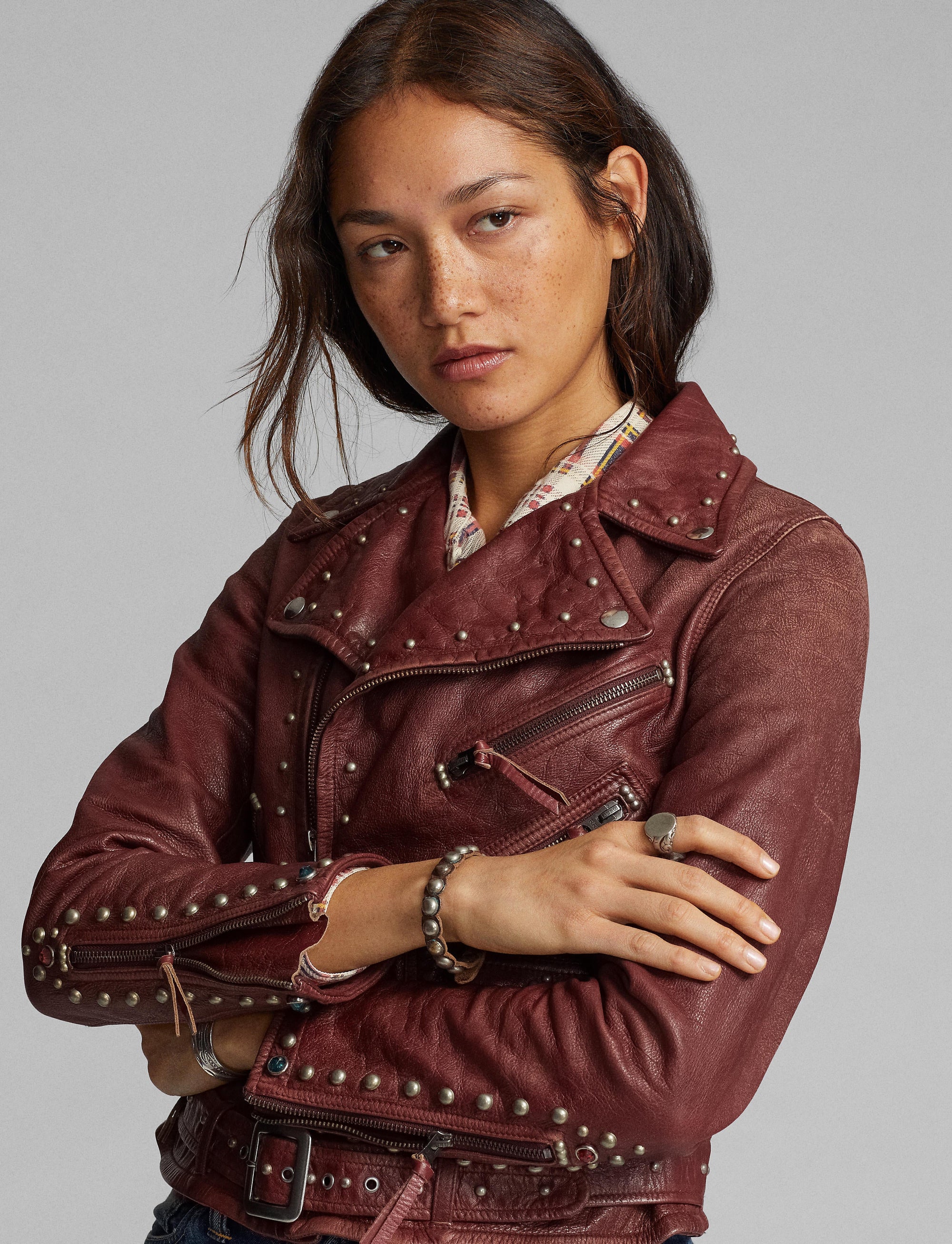 Veste moto cloutée en cuir - Vintage Red