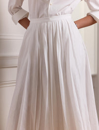 Arnav pleated skirt in linen mix - Offwhite