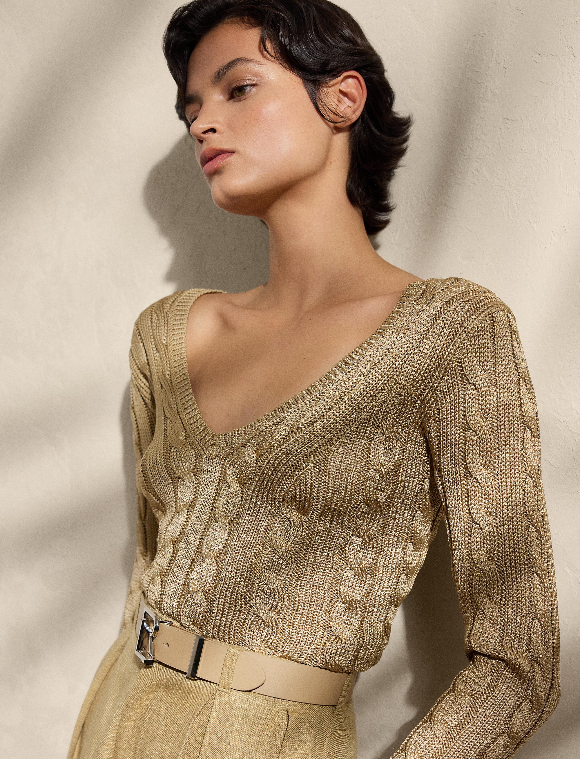 Pull col en V torsadé en soie - Lux Tan