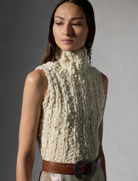Sleeveless turtleneck jumper in wool - Classic Cream