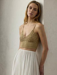 Brassière crochetée main en soie fleurie - Light Sand