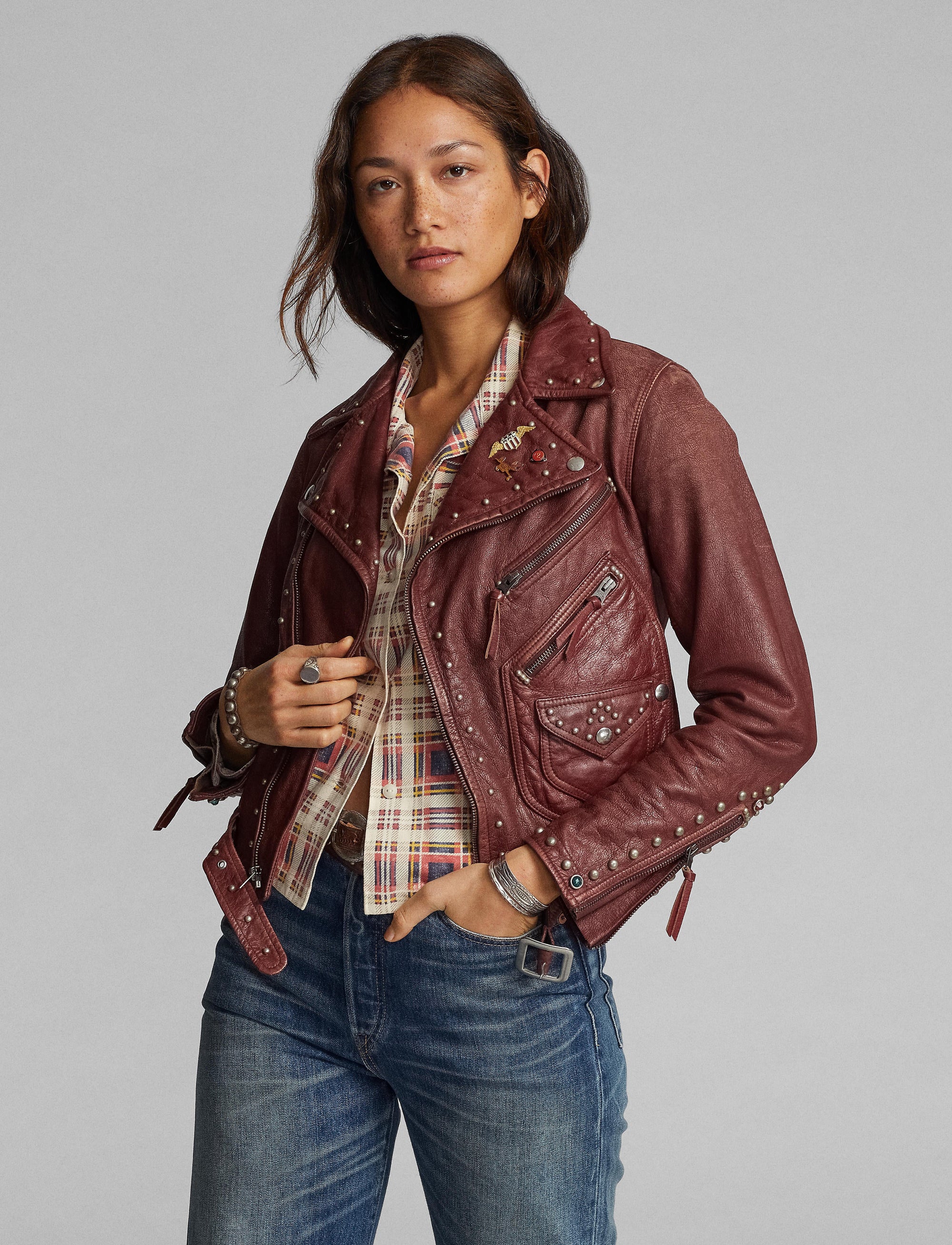Veste moto cloutée en cuir - Vintage Red
