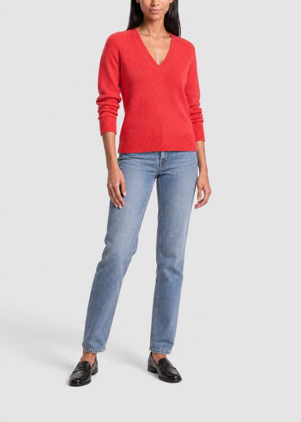 V-neck jumper in wool and cashmere - Coral