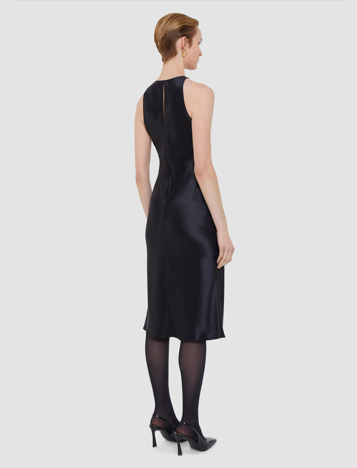 Black Robe - Black