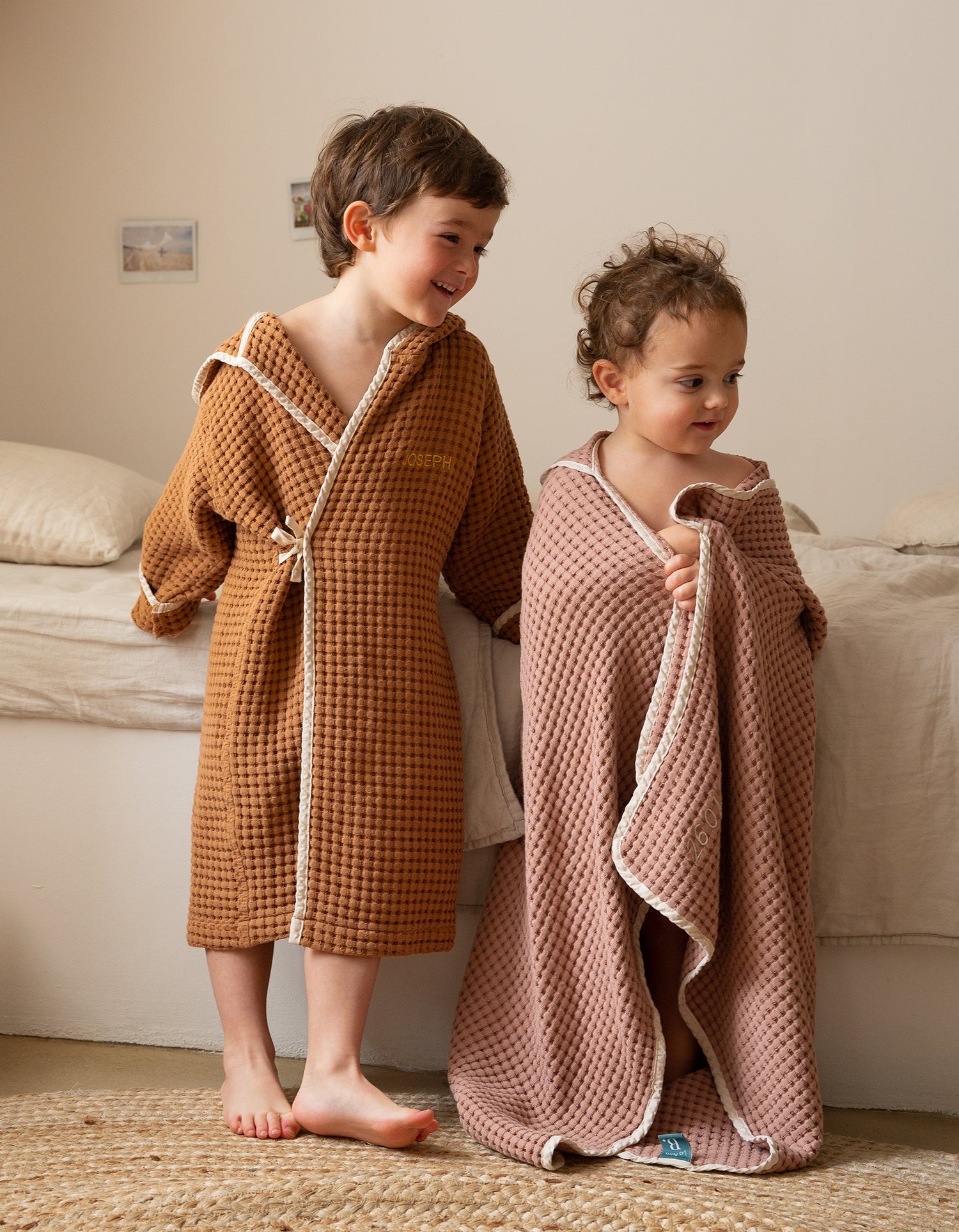 Cape de bain enfant en coton nid d'abeille - Vieux Rose
