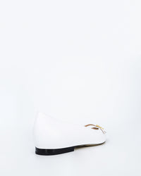 CAROLINE FLAT