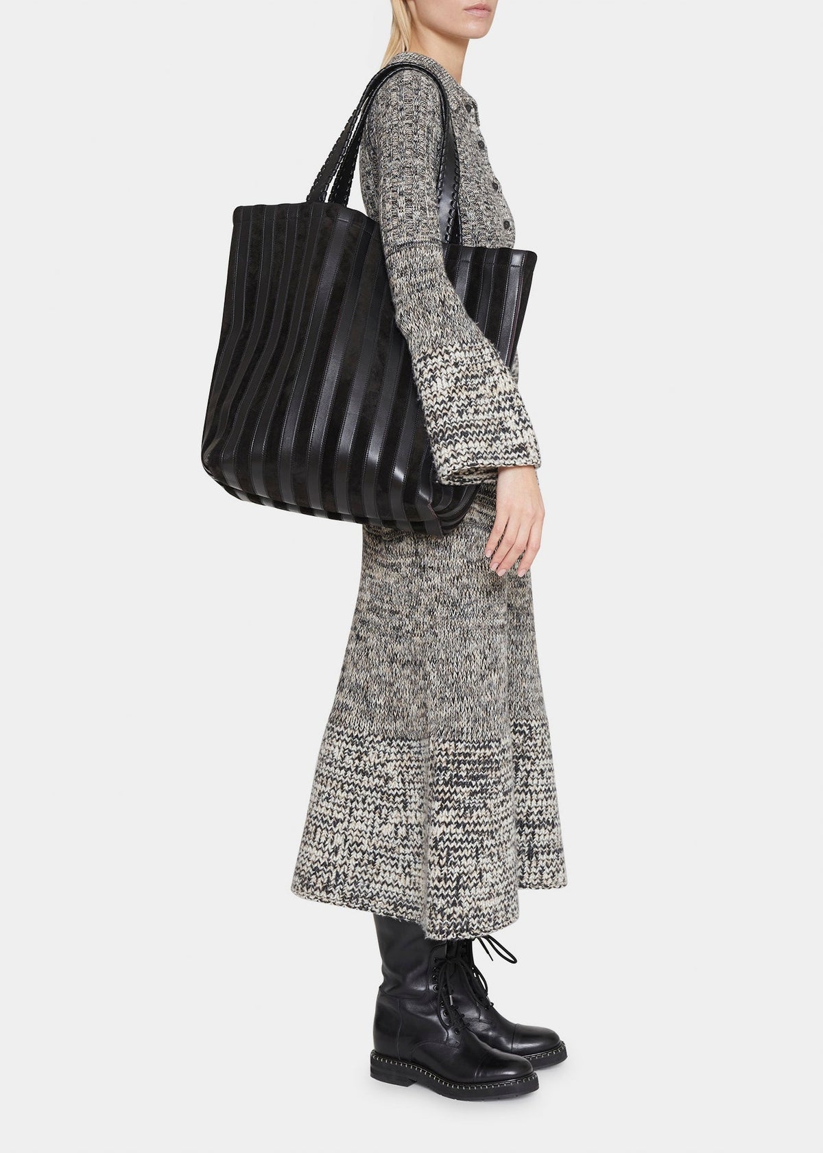 Black LARGE TOTE - Black