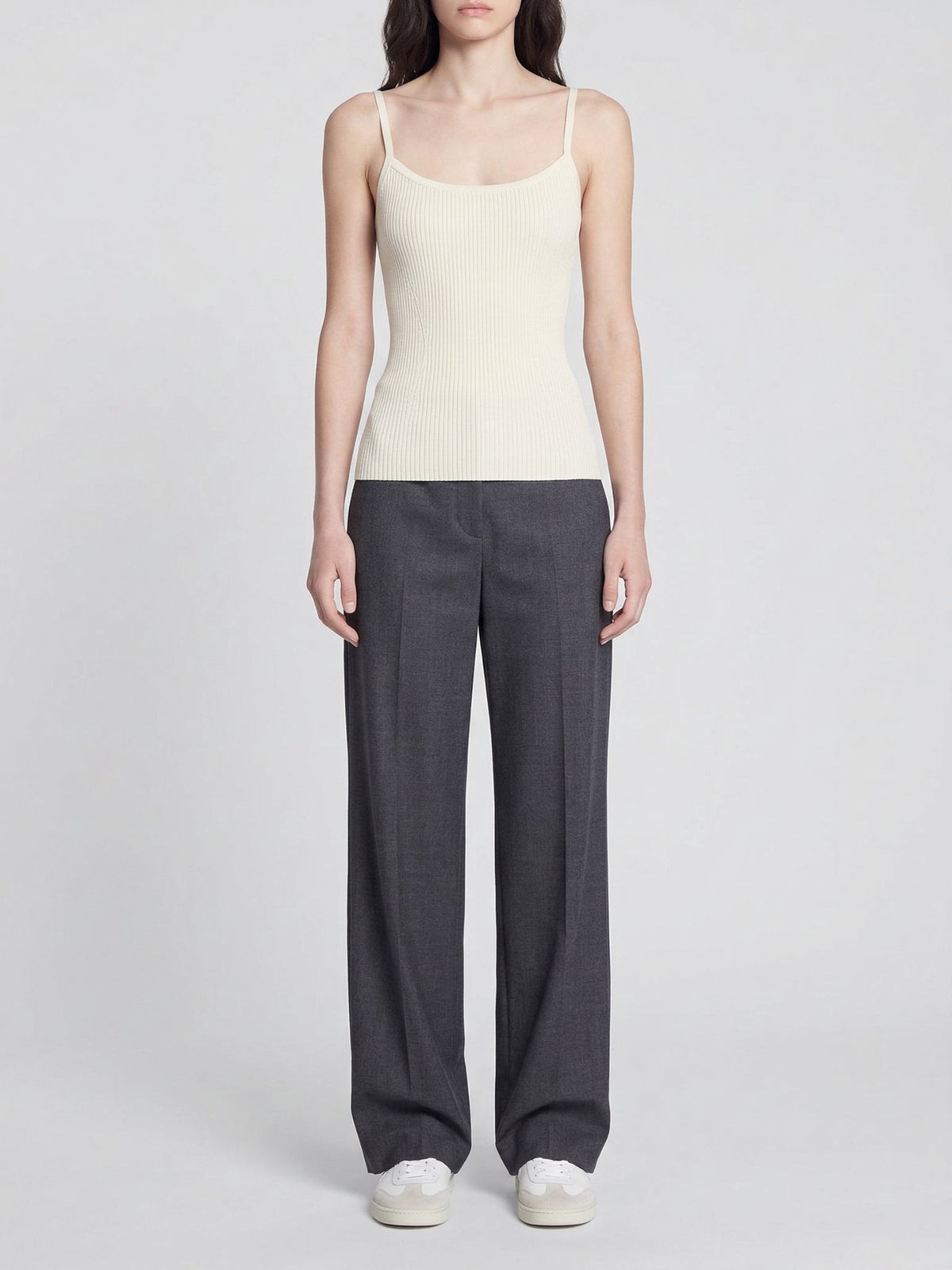 BASEPLUS_Lovely White TOP - Lovely White