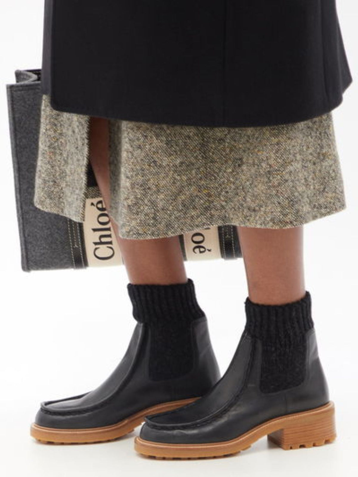 BASEPLUS_Black FLAT CHELSEAS - Black