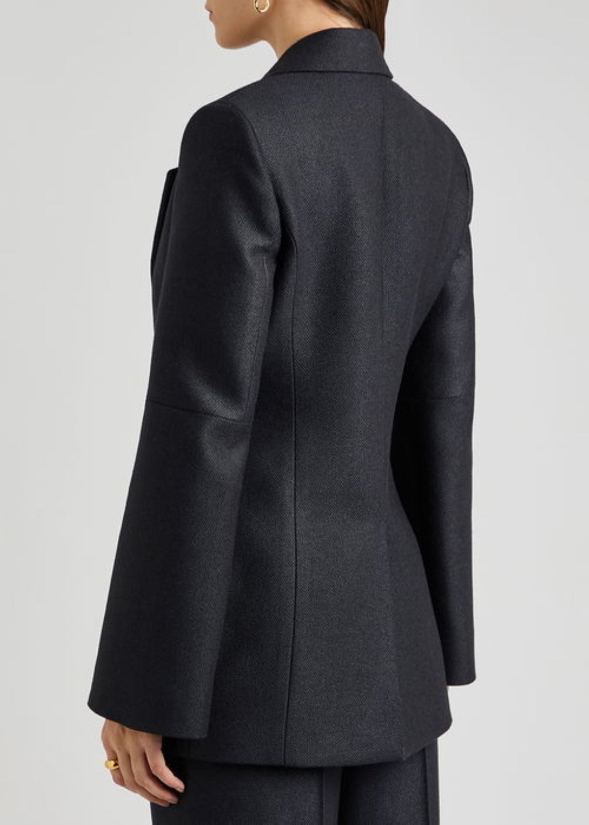 BASEPLUS_Black JACKET - Black