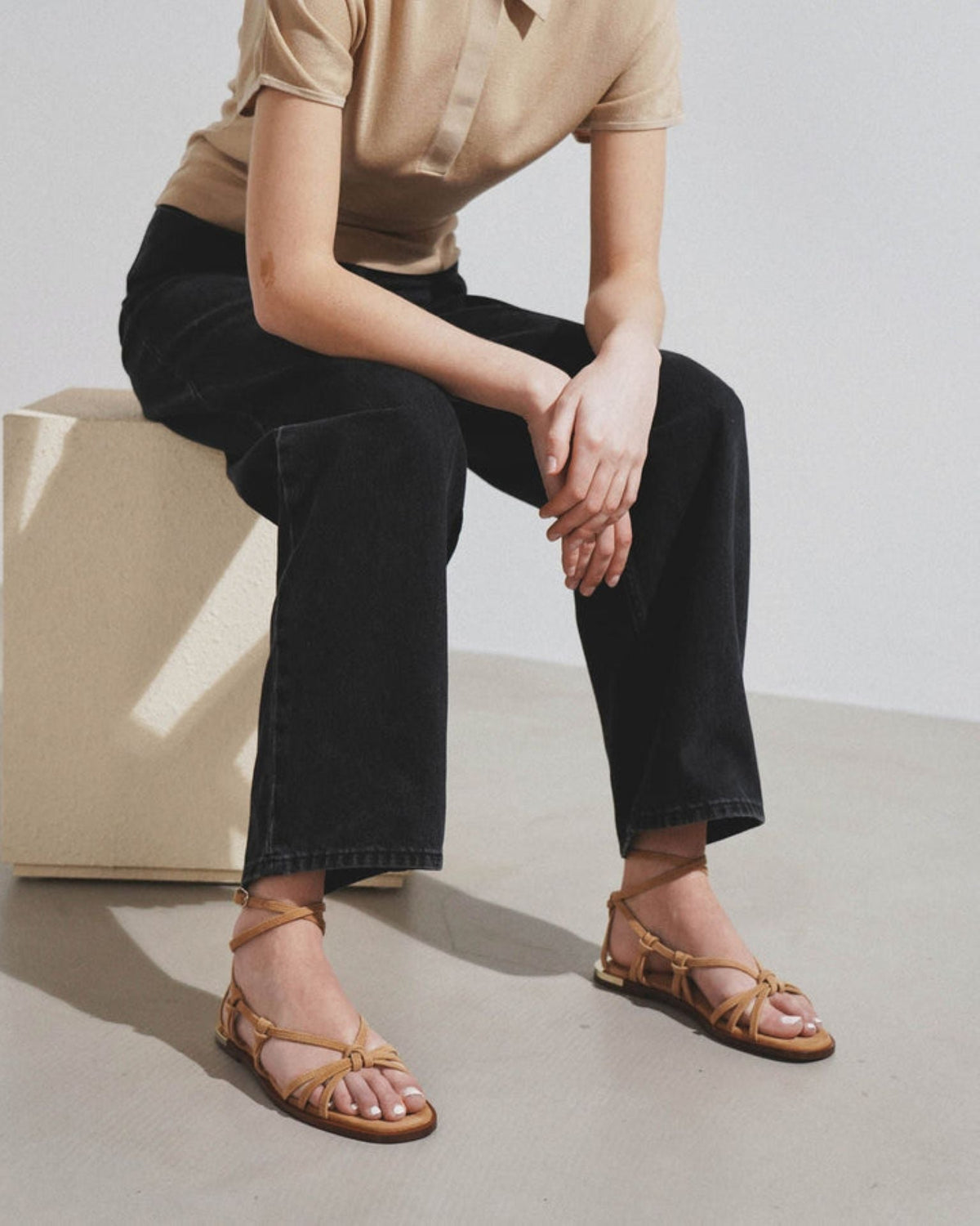 BASEPLUS_Brick Brown FLAT SANDALS - Brick Brown