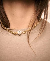 Chelsea N°3 necklace in yellow gold set with diamonds - Diamond & Emerald & Pearl