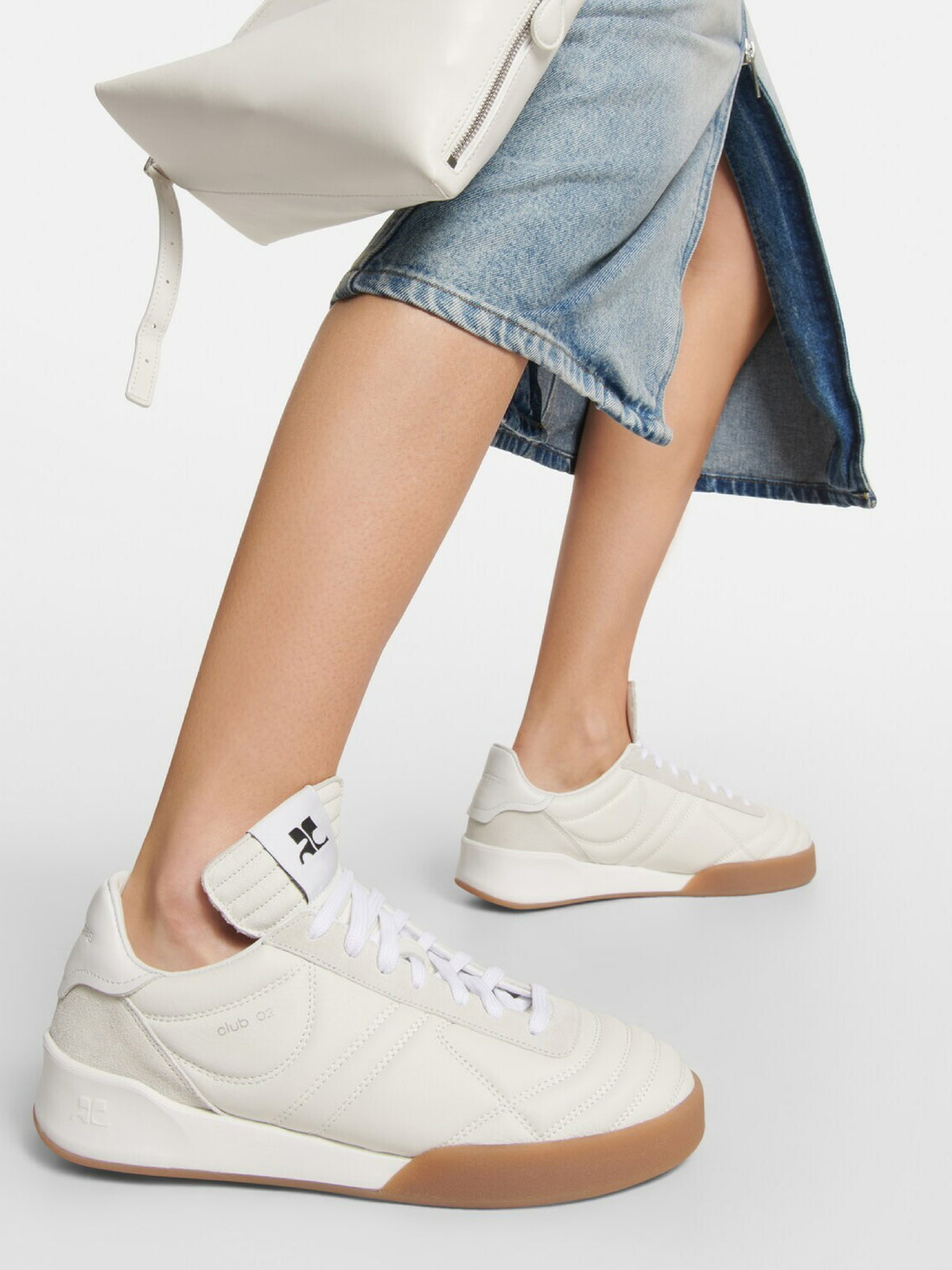 PRIX MARQUE : 120 / CLUB 02 CUIR