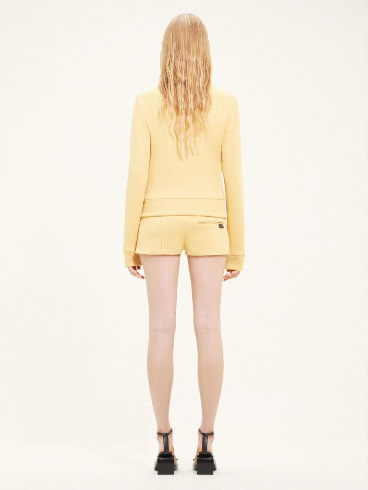 PRIX MARQUE : 70 / MINI SHORT TRACKSUIT-L