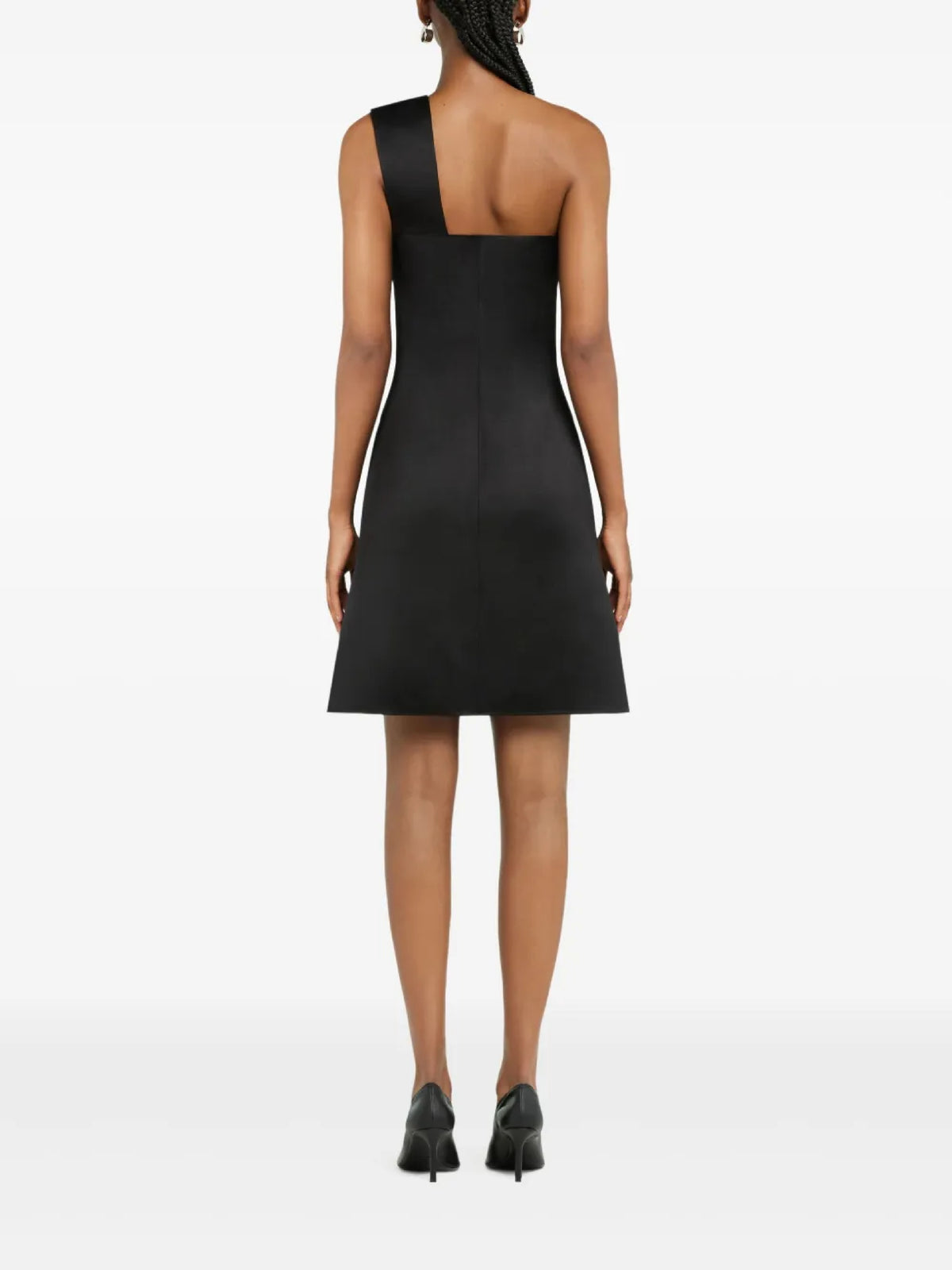 PRIX MARQUE : 250 / ROBE COURTE AJOURÉE EN SATIN