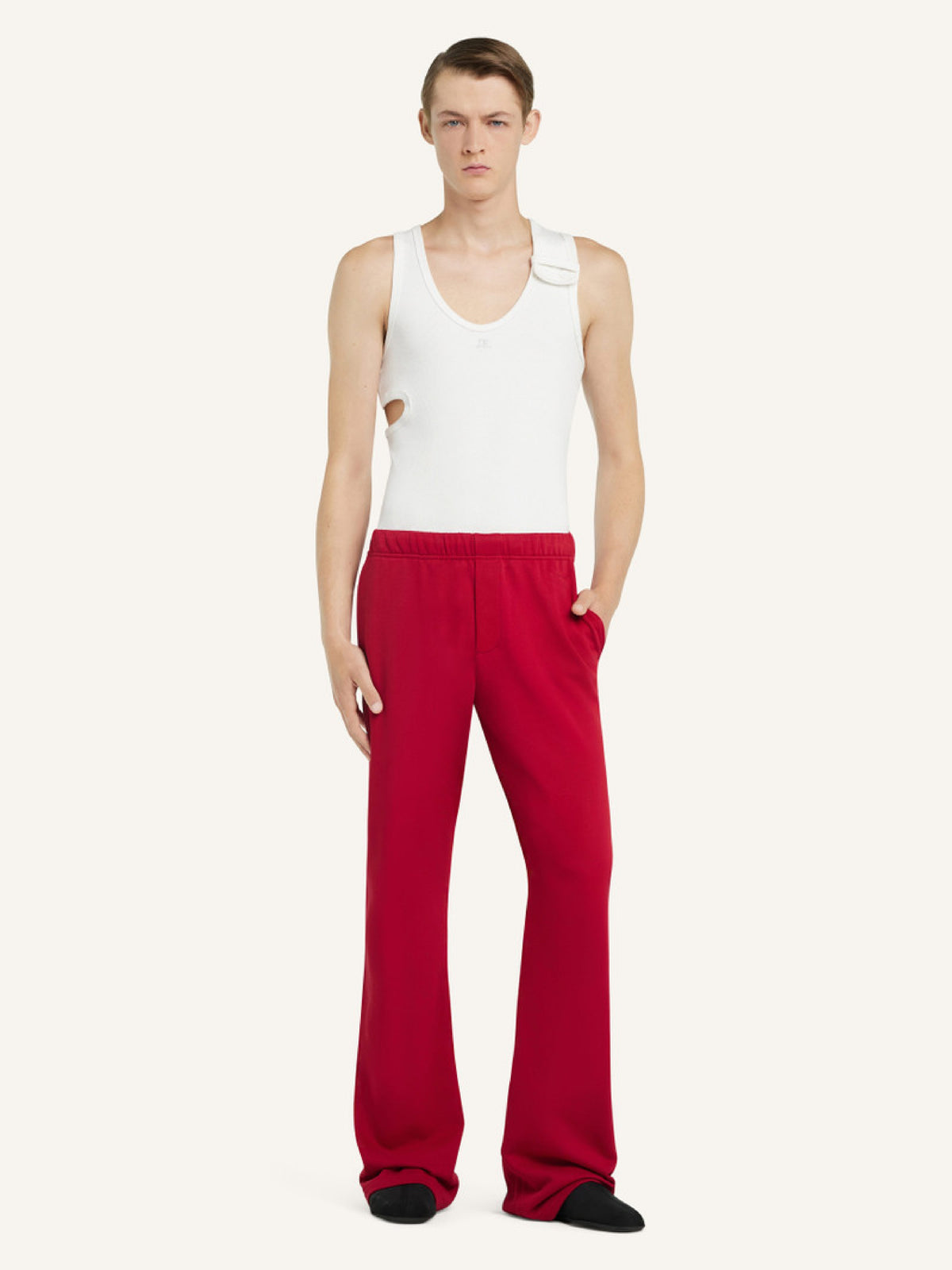 PRIX MARQUE : 120 / PANTALON EN MOLLETON BRODÉ