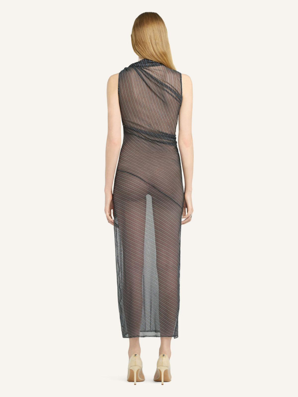 PRIX MARQUE : 250 / ROBE DRAPÉE EN MESH