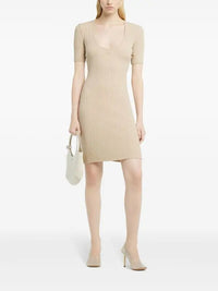 PRIX MARQUE : 150 / MINI ROBE CUT-OUT EN MAILLE