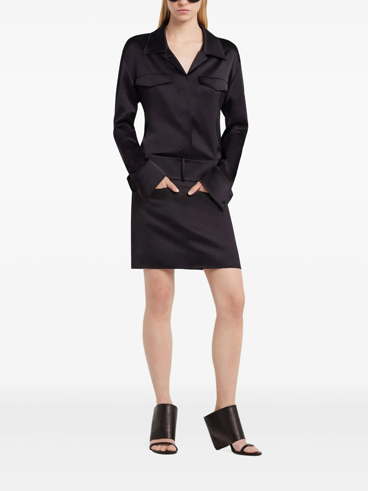 PRIX MARQUE : 180 / CHEMISE EN SATIN 2 POCHES
