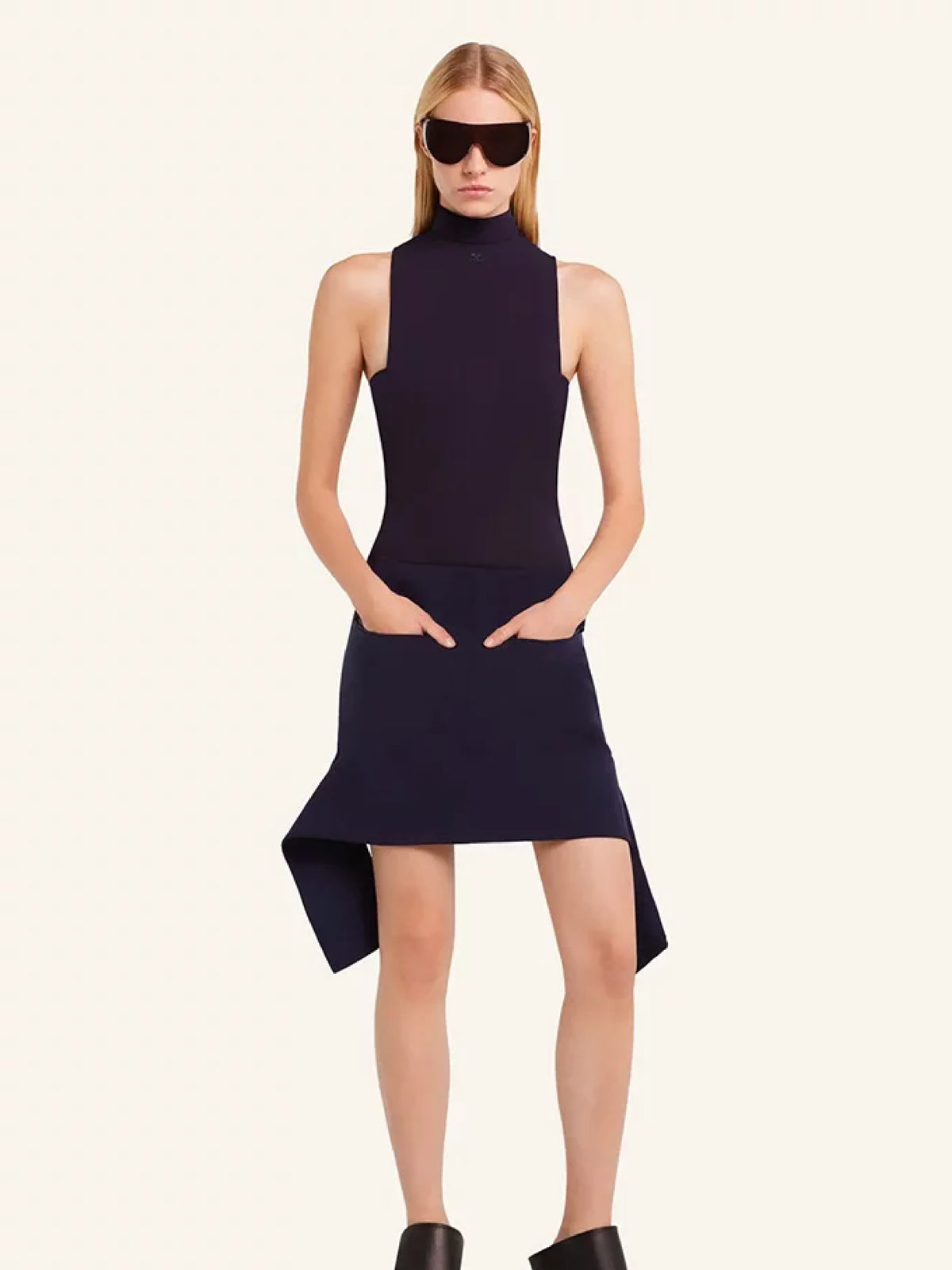 PRIX MARQUE : 150 / MINI JUPE CEINTURE INVERSÉE