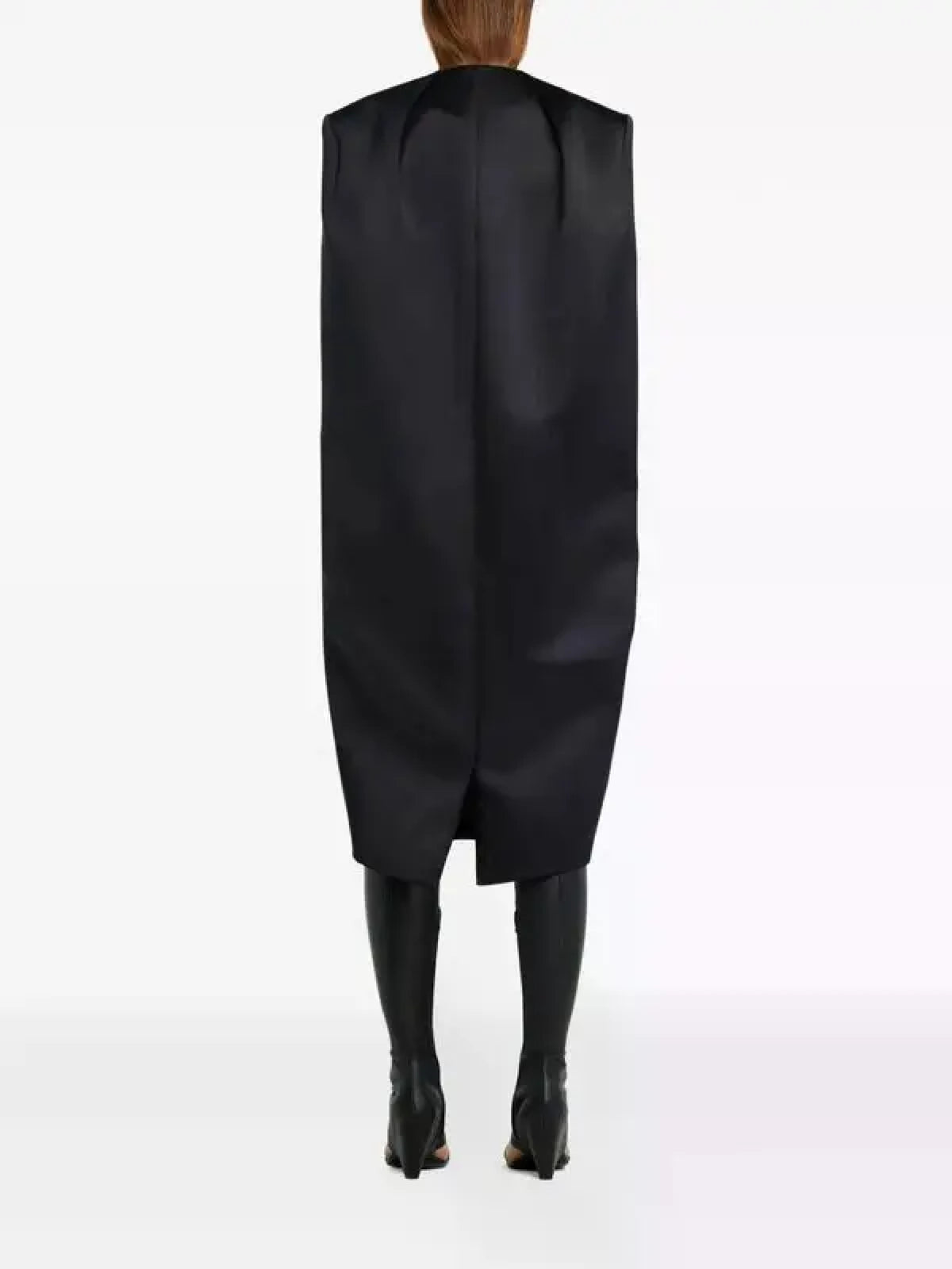 PRIX MARQUE : 600 / CAPE EN SATIN