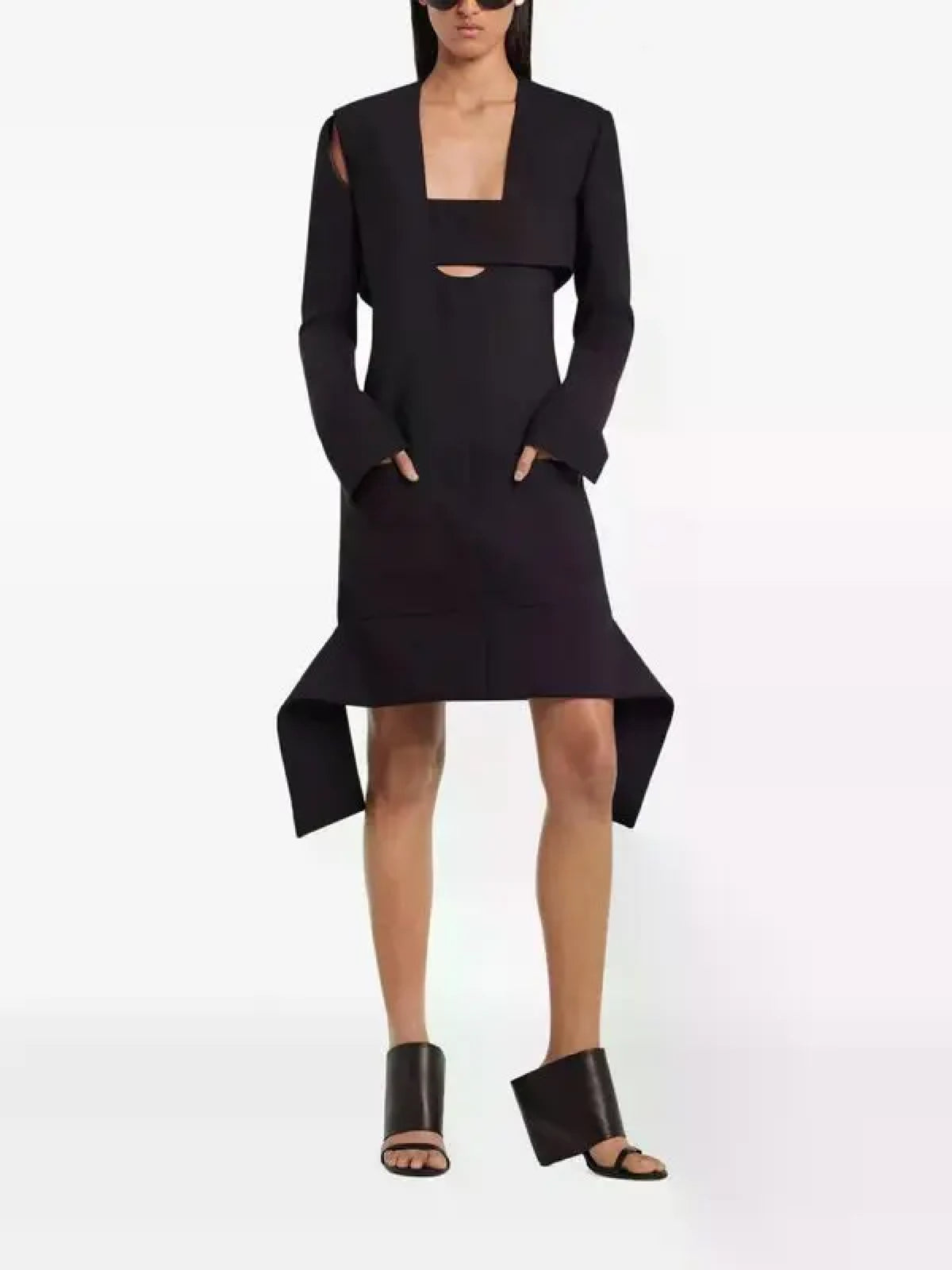 PRIX MARQUE : 600 / MANTEAU INFINI