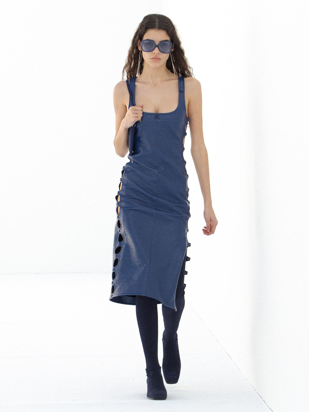 PRIX MARQUE : 120 / BUCKLE BABYDOLL VINYL