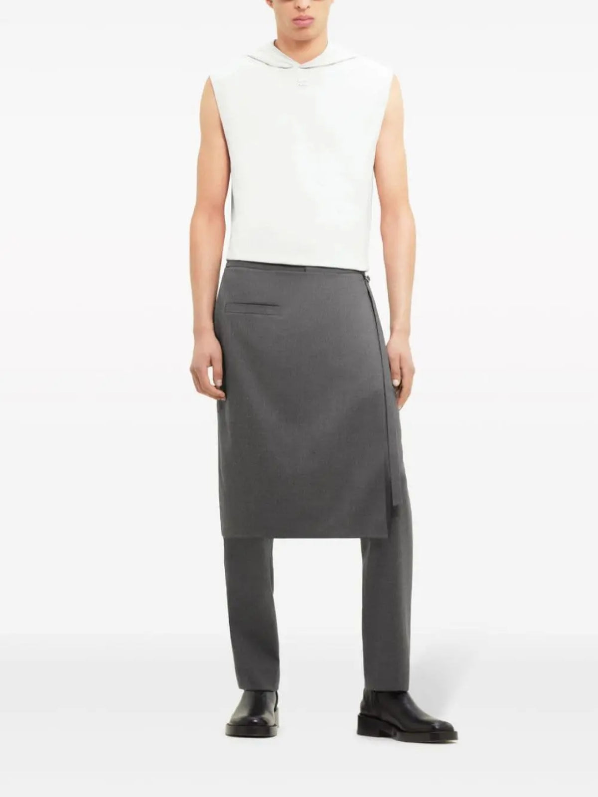 PRIX MARQUE : 190 / PANTALON TAILLEUR TUBE EN LAINE