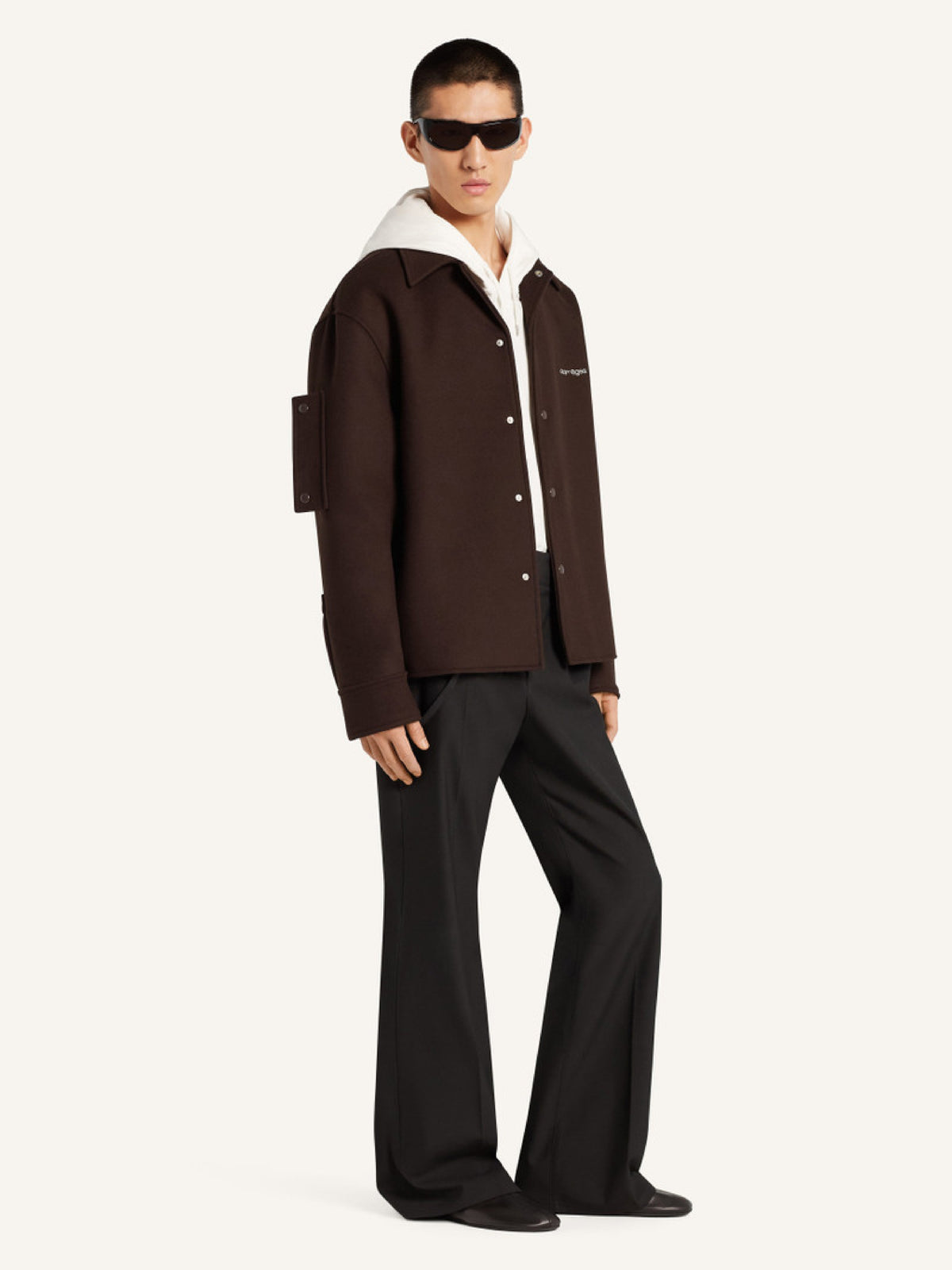 PRIX MARQUE : 250 / SURCHEMISE BRODÉE