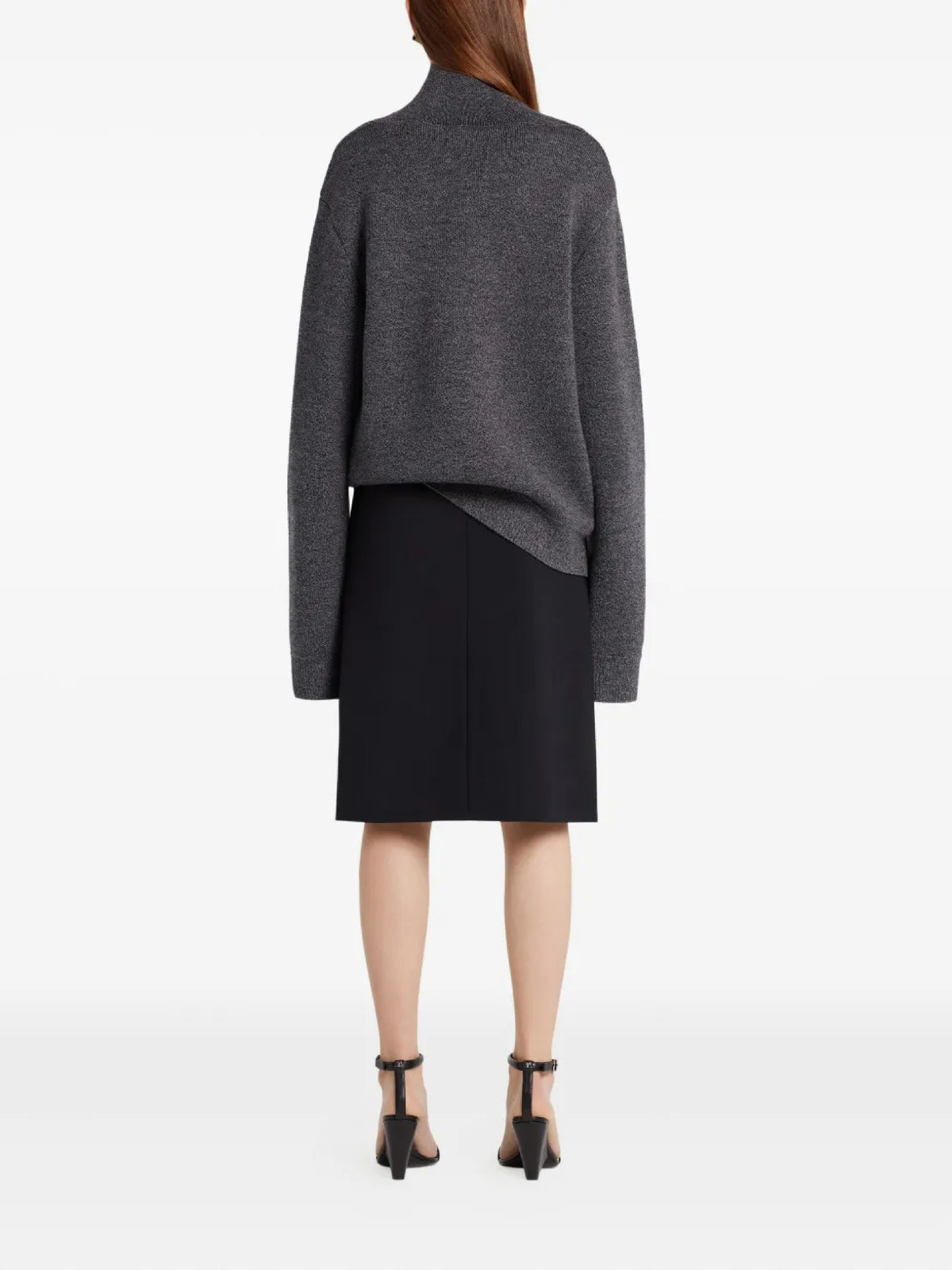 PRIX MARQUE : 140 / PULL COL CHEMINÉE ZIPPÉ