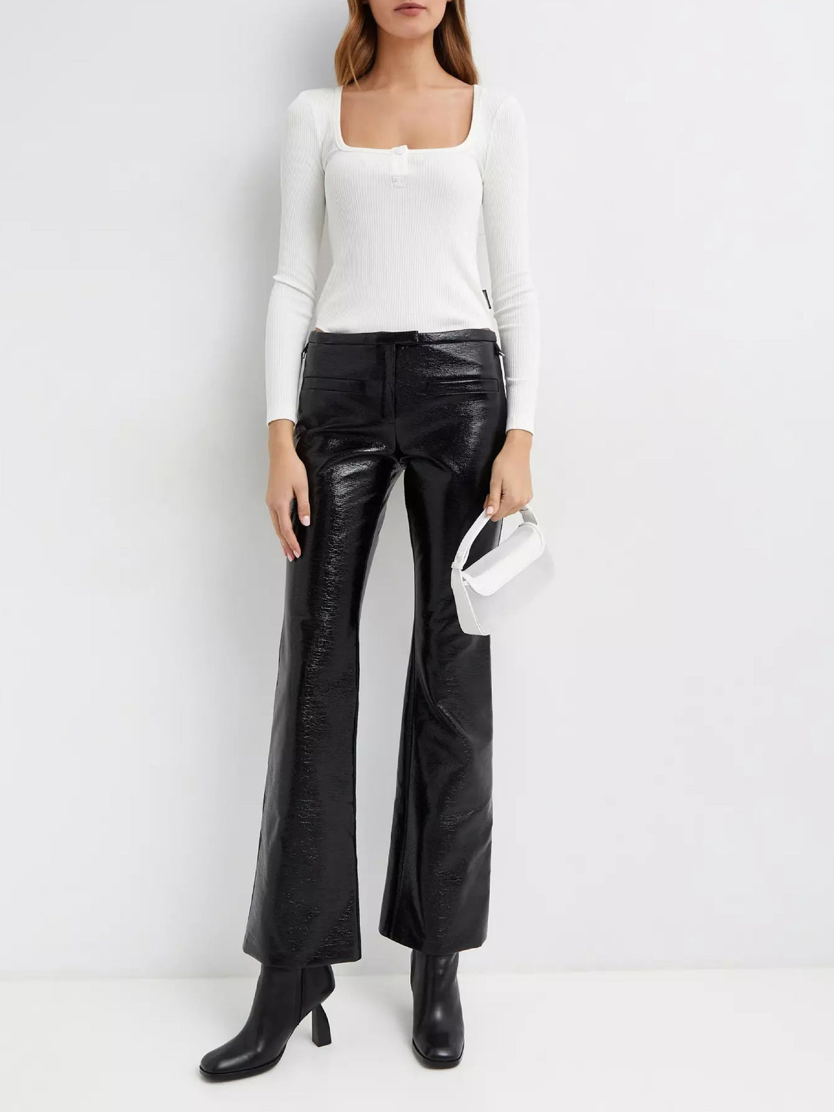 Pantalon bootcut à suspensions en vinyle - Black