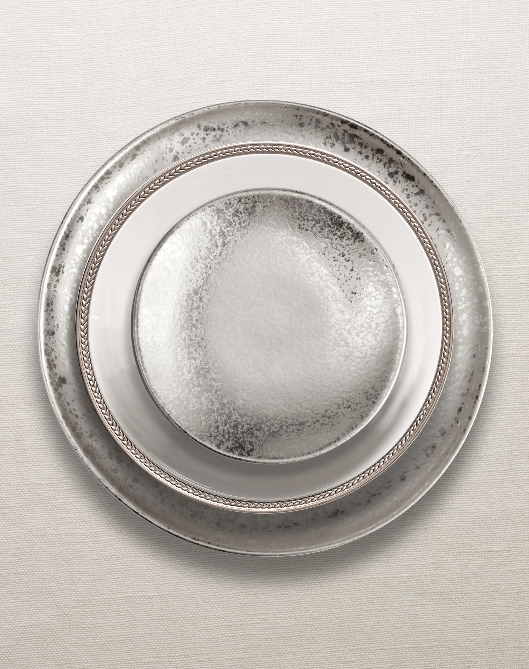Assiette de présentation Alchimie en porcelaine - Platine