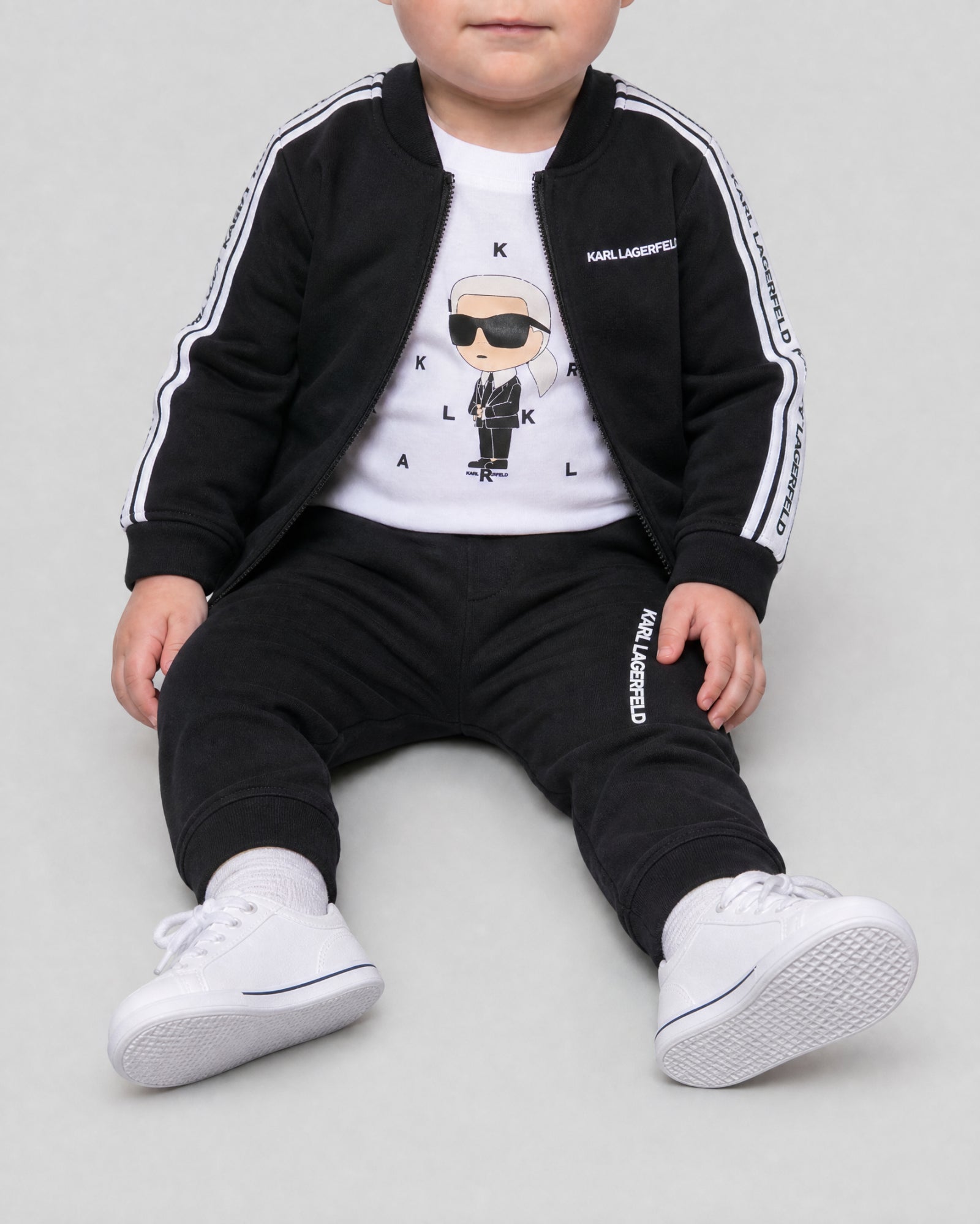 ENSEMBLE JOGGING