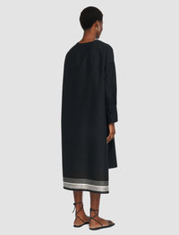 Black Robe - Black