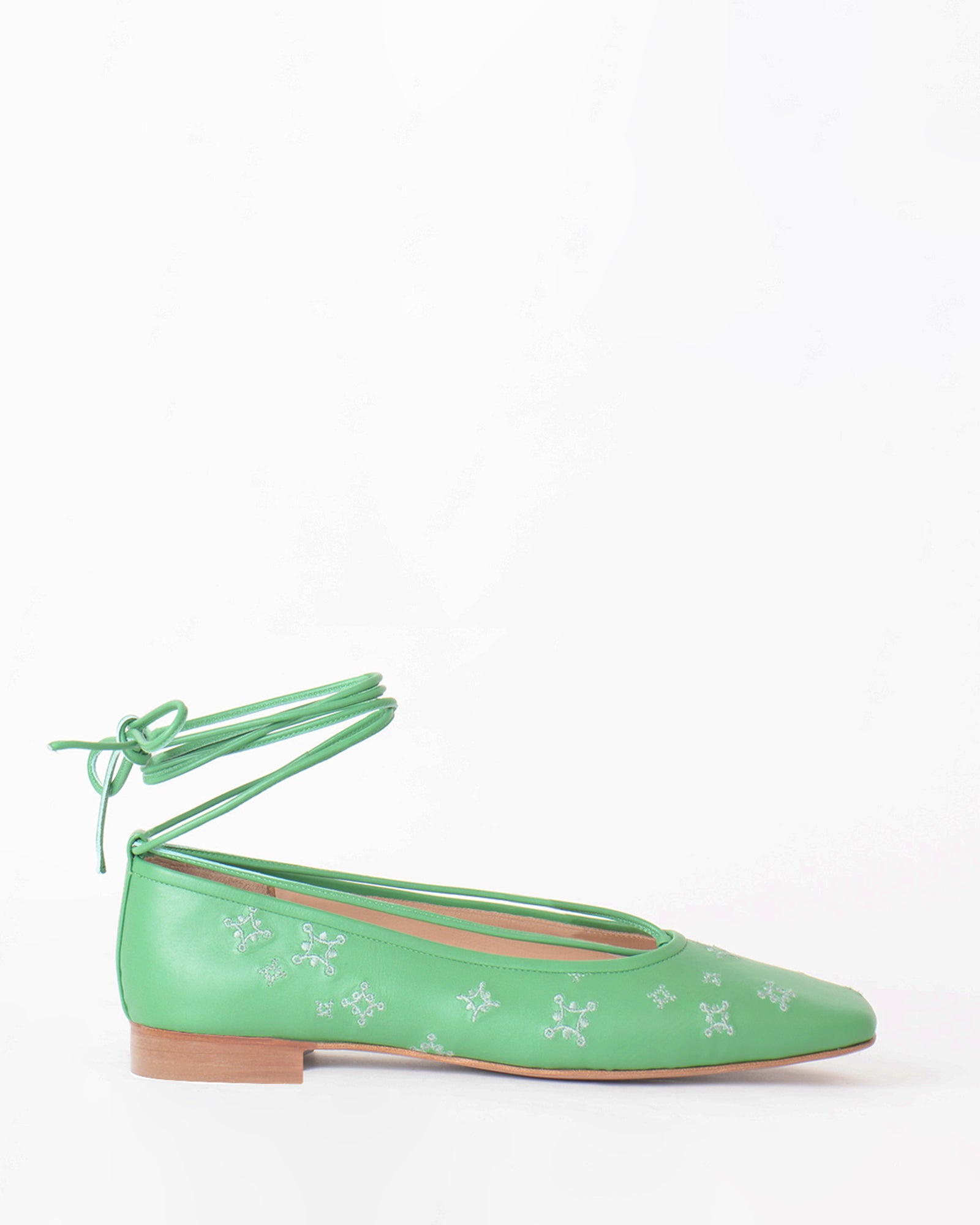 DIANA FLAT