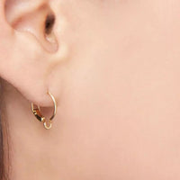 Essentials charm holder hoop earring in 18k yellow gold - Gold
