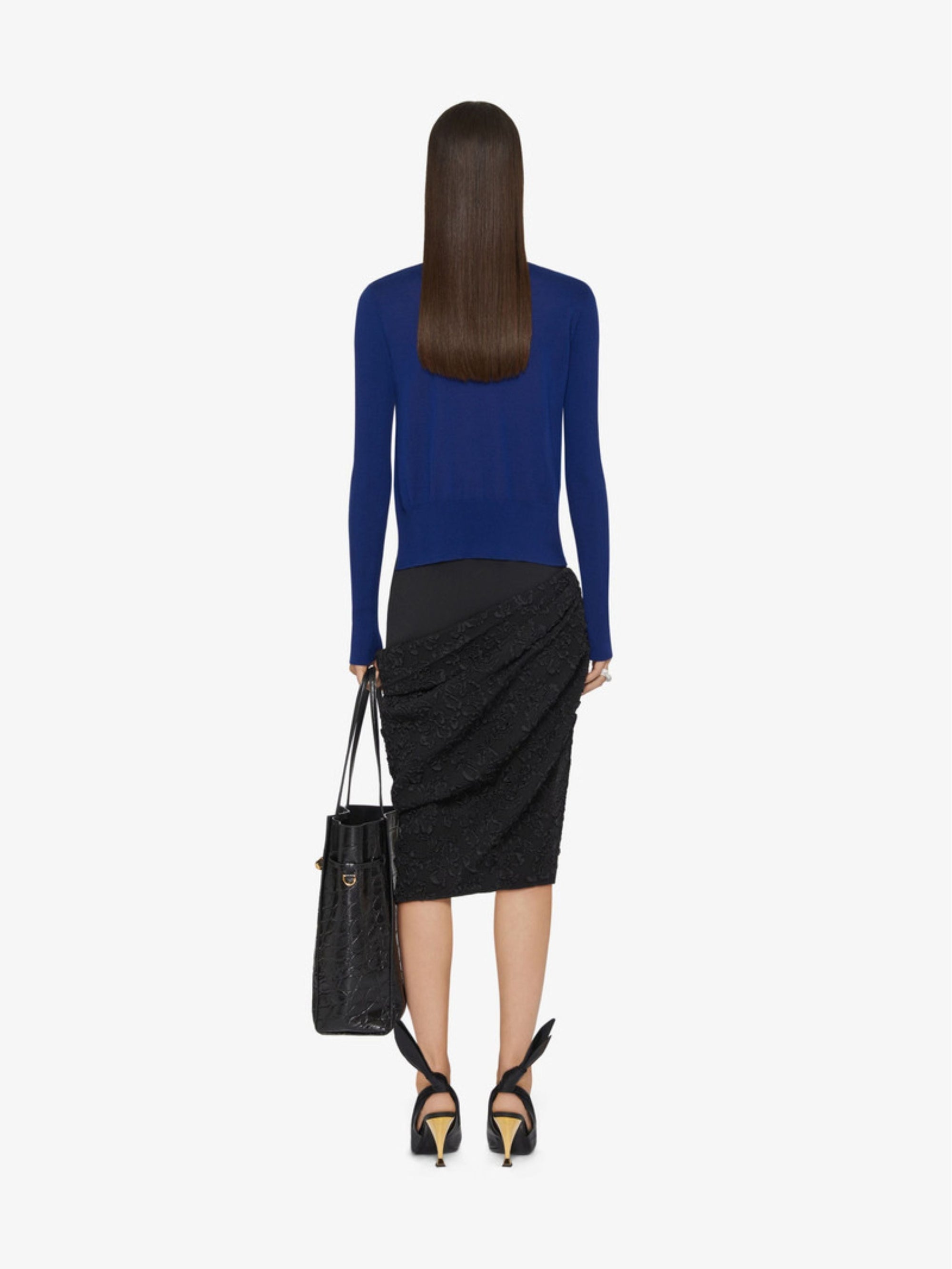 U-NECK LONG SLEEVES SWEATER