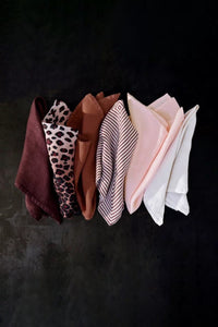 Set of 4 Leopard Print Linen Napkins - Blue