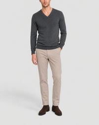 Fitted V-neck cashmere jumper - Loup
