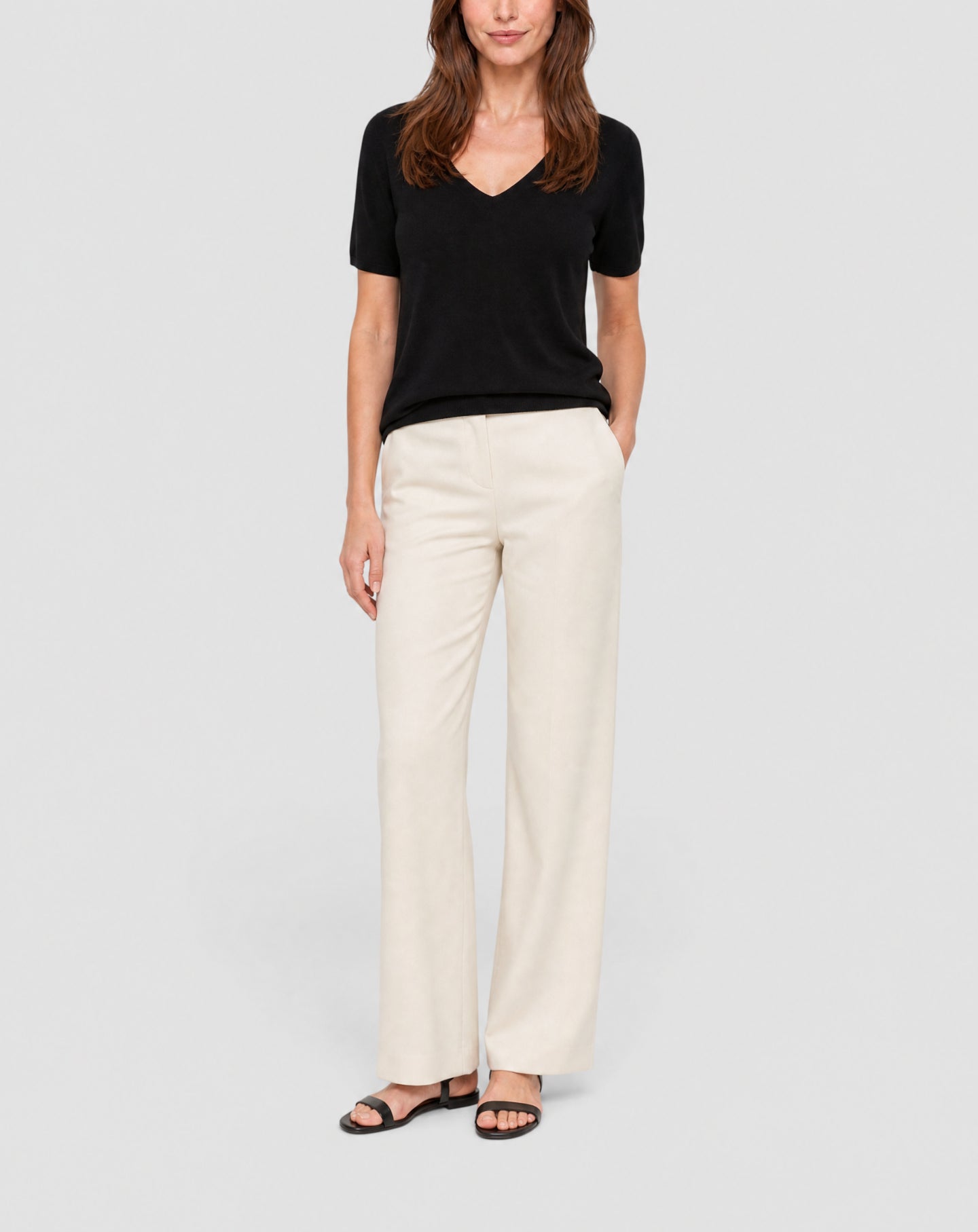 Ultra-fine short-sleeved V-neck cashmere jumper - Black