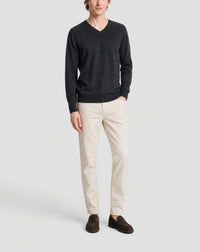Fitted V-neck jumper with drop-shoulder sleeves in cashmere - Anthracite