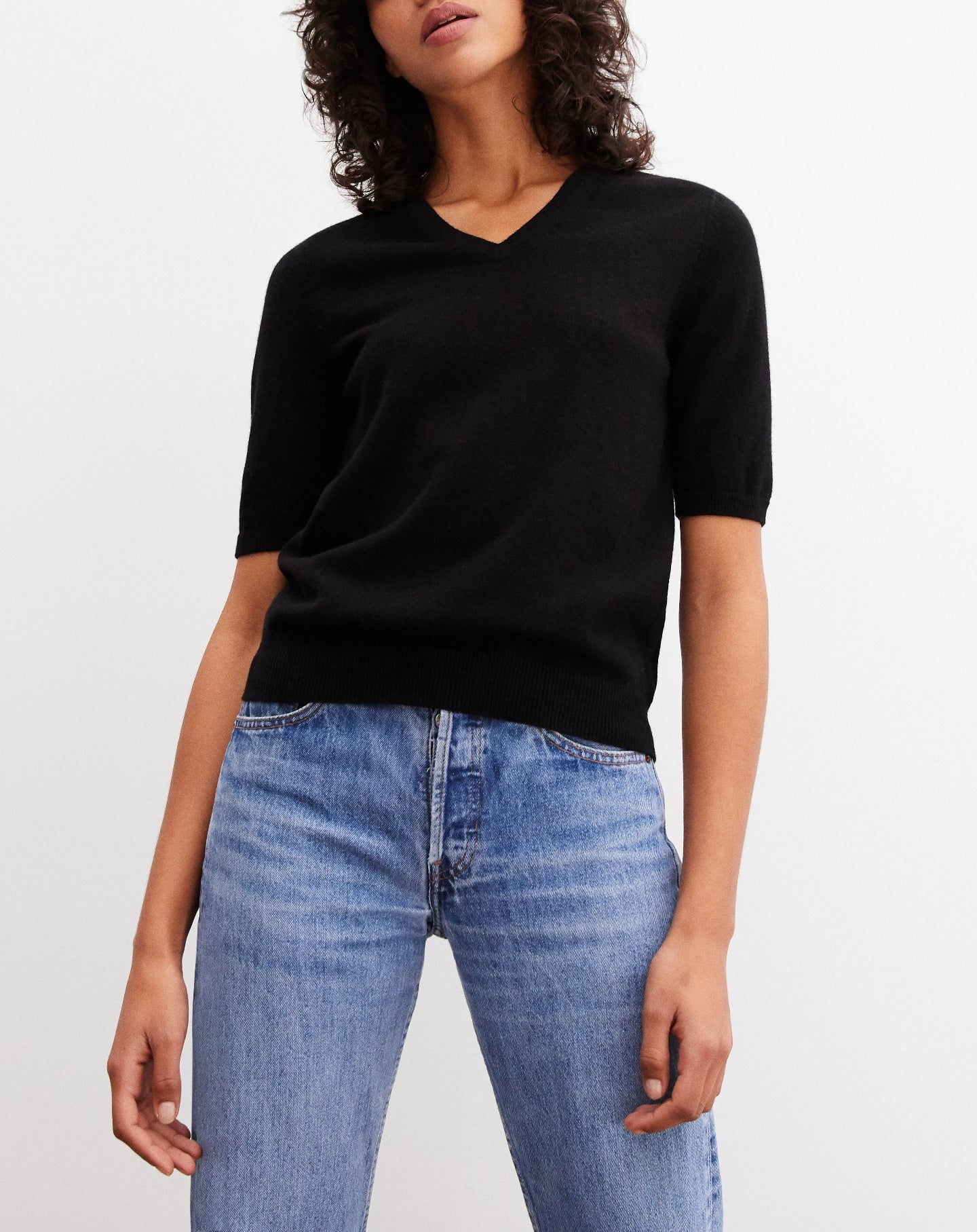 RECO75Pull V Manches Courtes Intemporel - Noir