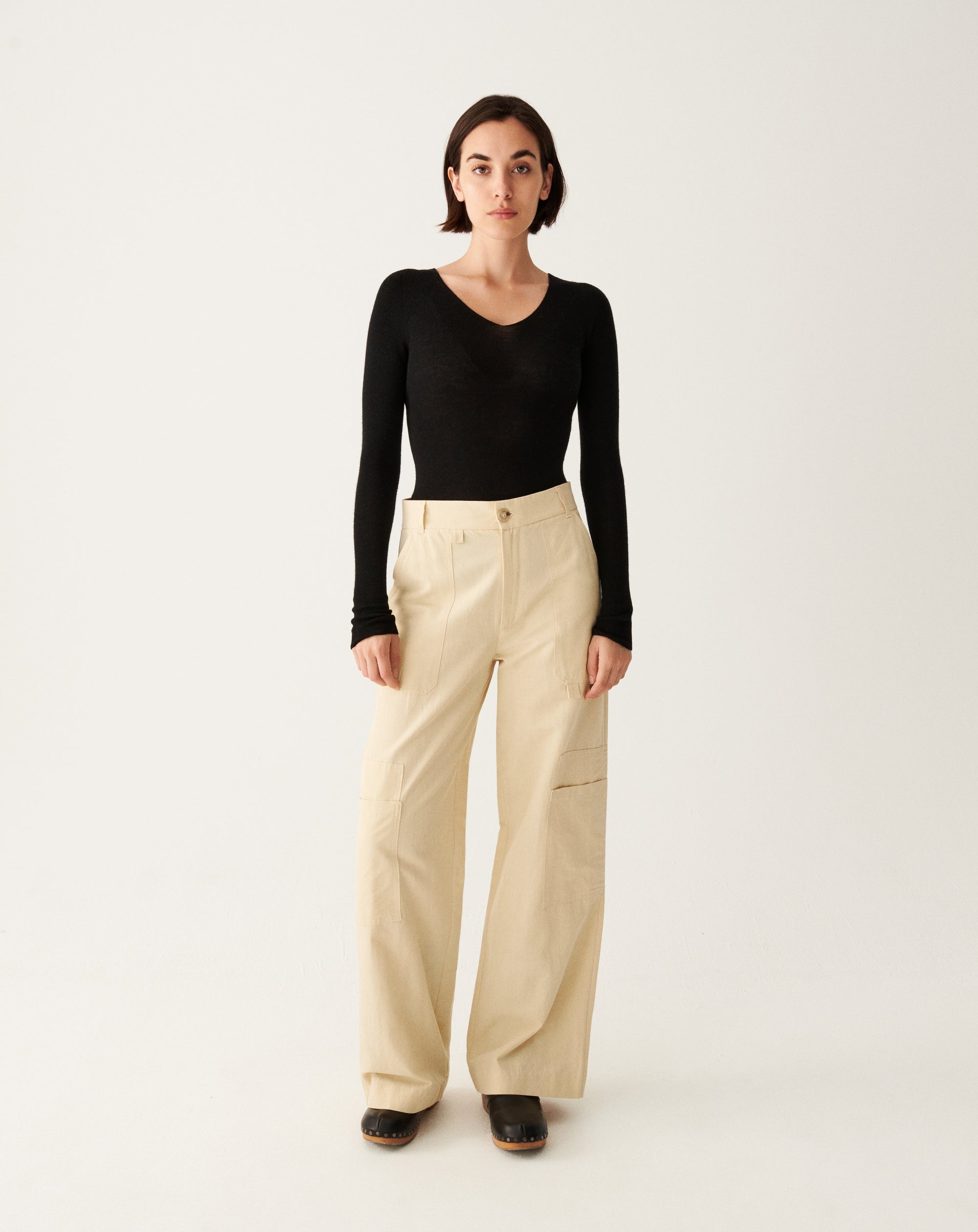 RECO120Pull V Ultrafin Sans Couture - Noir