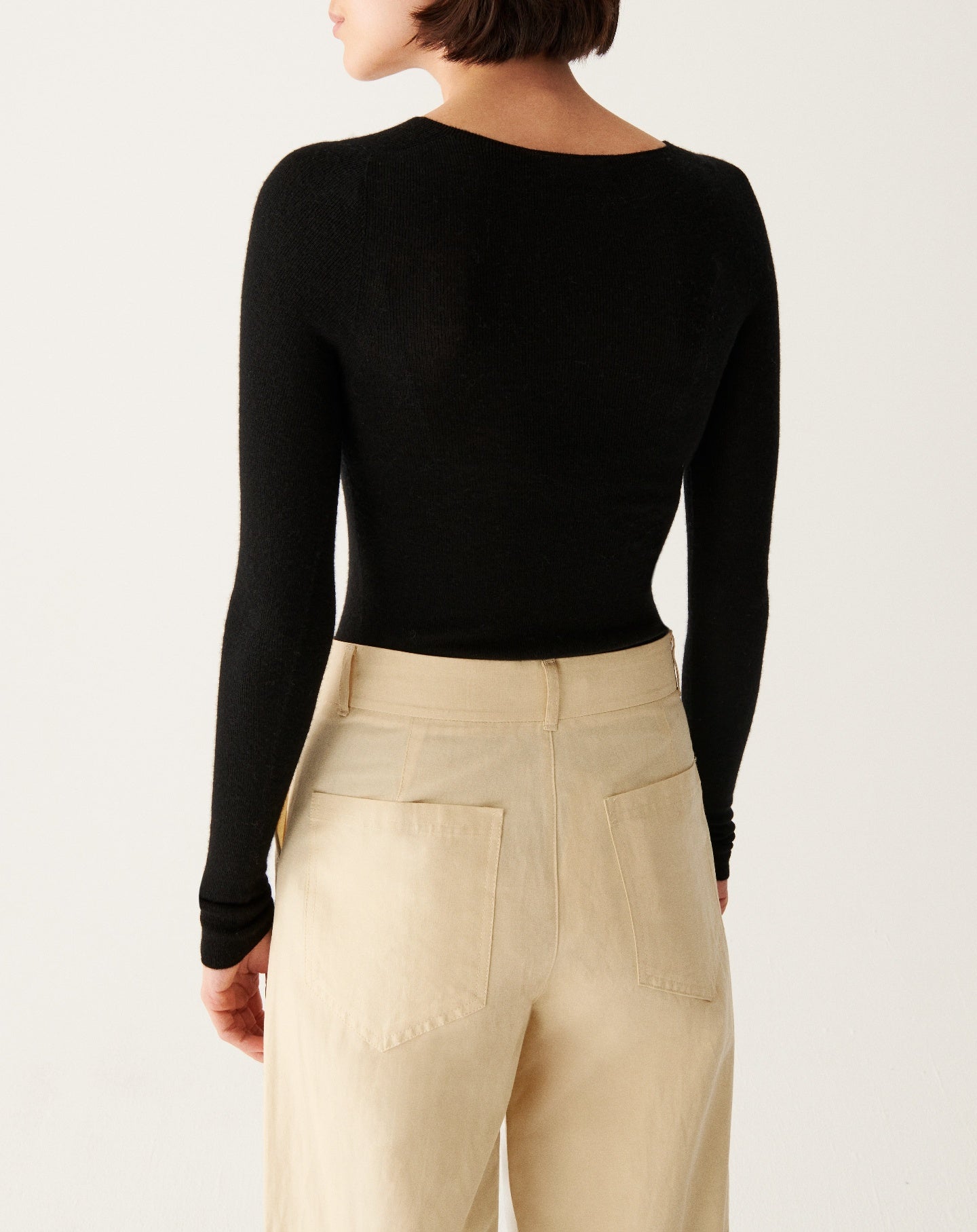 RECO120Pull V Ultrafin Sans Couture - Noir