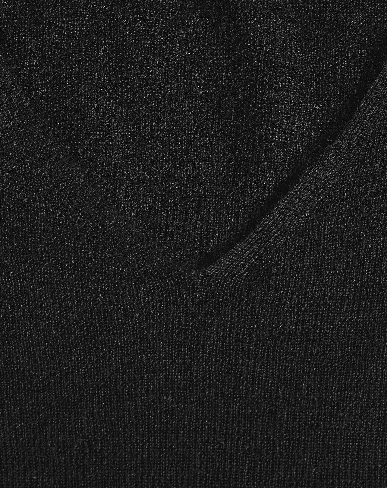 RECO120Pull V Ultrafin Sans Couture - Noir